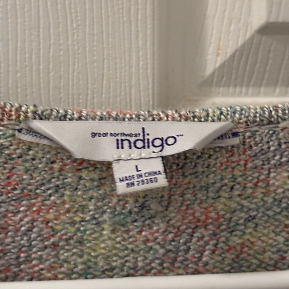 Great Northwest Clothing Company Pastel Speckled V-Neck Cable Trim Sweater - Picture 2 of 5